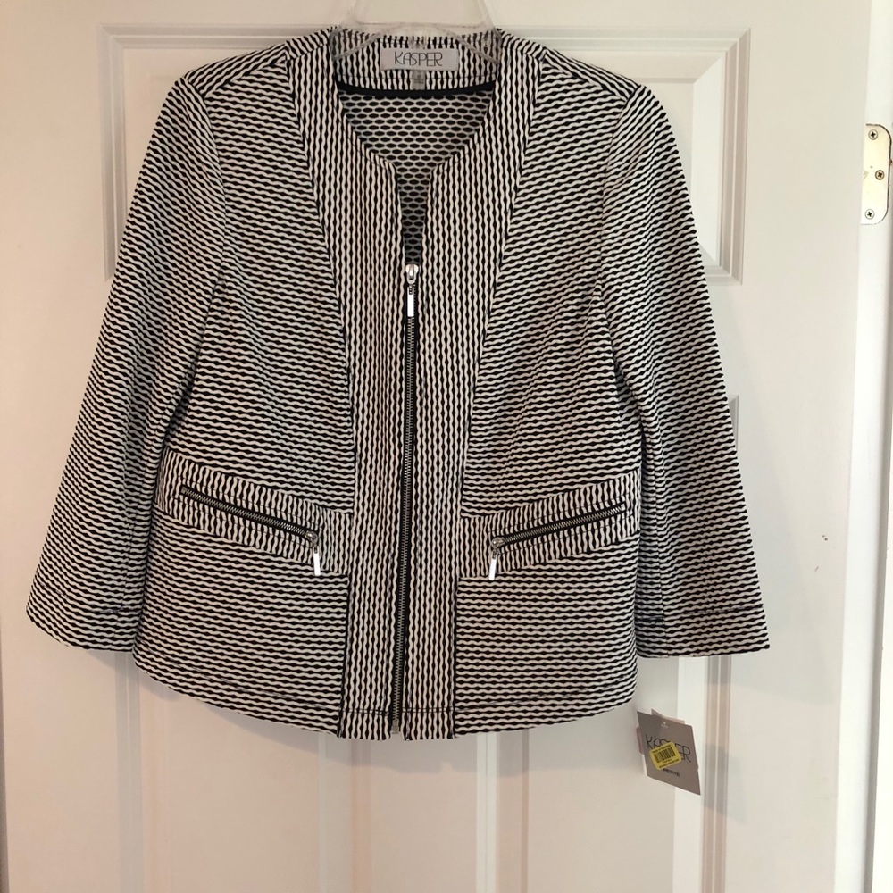 Black and white with front zipper suit jacket